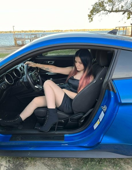 Ryliefoxx_free photo 13