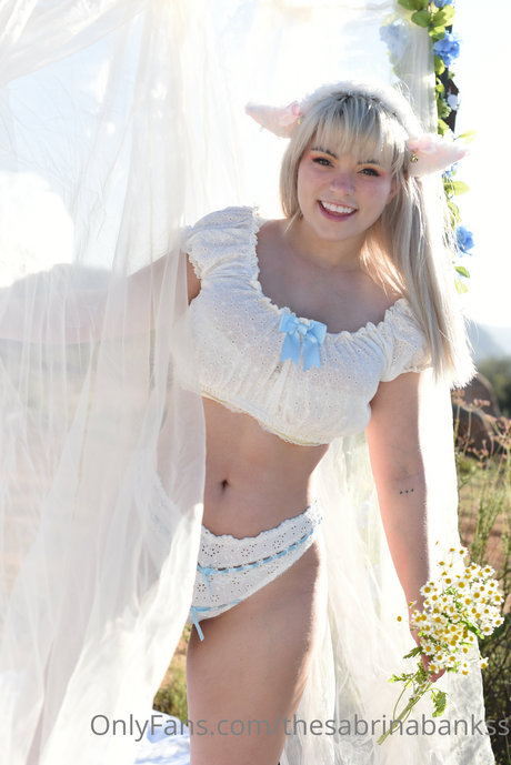 Sabrina Banks photo 13