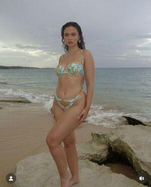 Sabrina Claudio photo 9