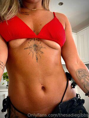 Sadie Gibbs photo 5