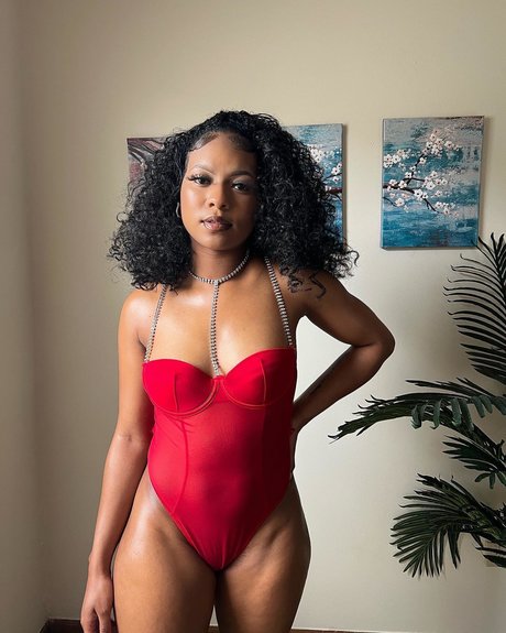 Saleema Mansur photo 75