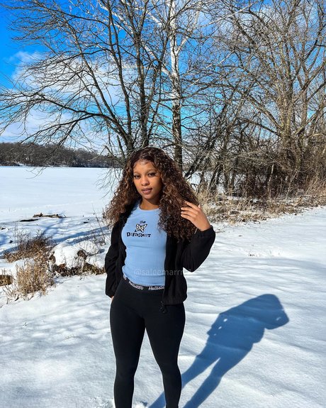 Saleema Mansur photo 78