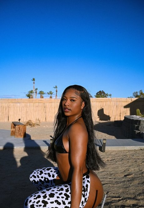 Saleema Mansur photo 179