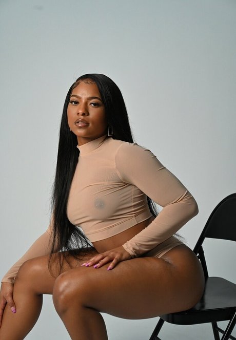 Saleema Mansur photo 190