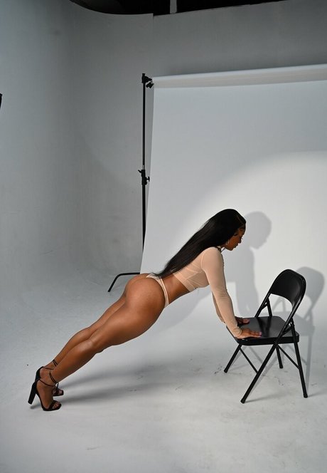 Saleema Mansur photo 207