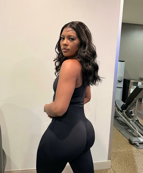 Saleema Mansur photo 319