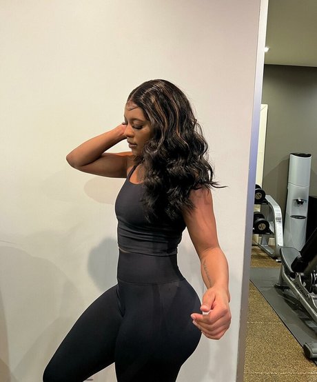 Saleema Mansur photo 371