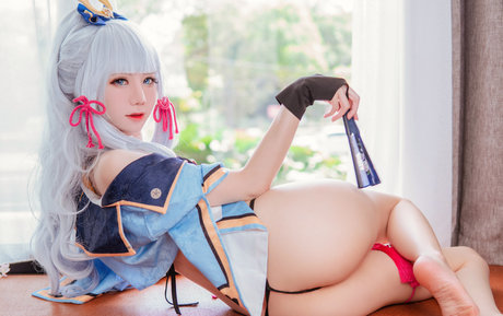 Sally Dorasnow photo 22