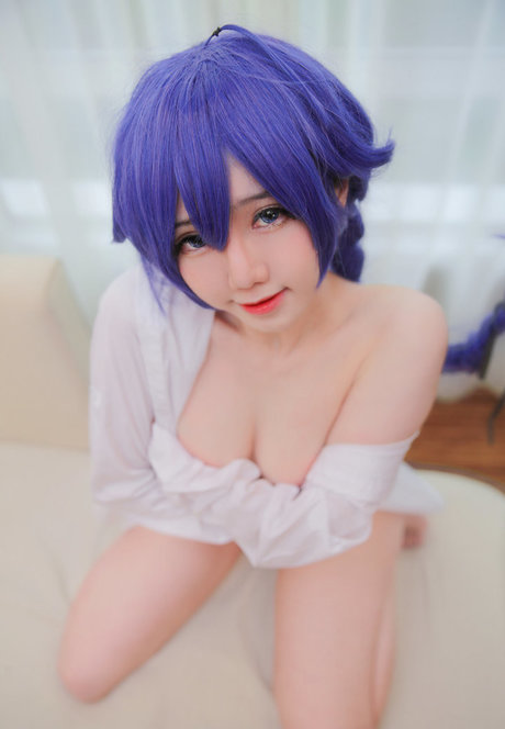 Sally Dorasnow photo 40