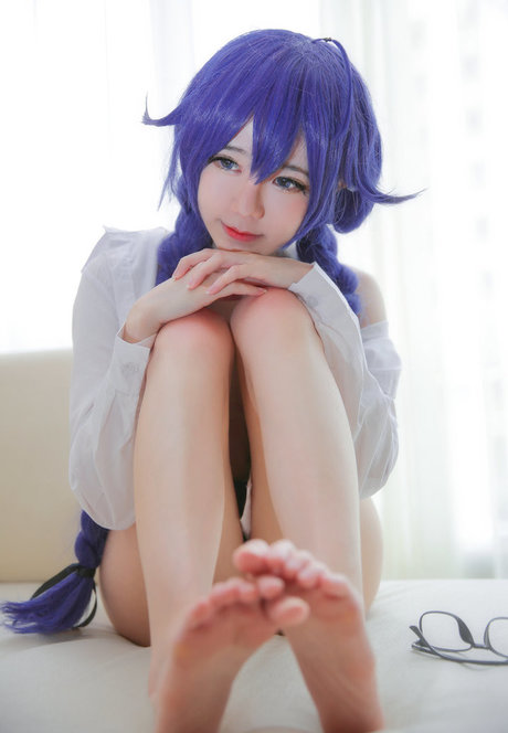 Sally Dorasnow photo 44