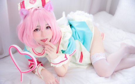 Sally Dorasnow photo 109