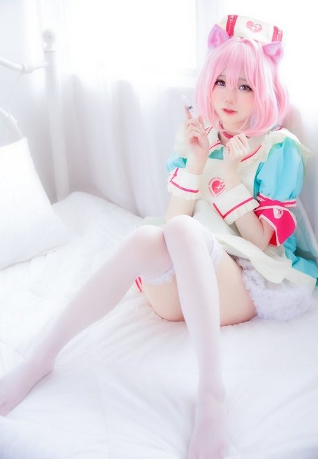 Sally Dorasnow photo 110