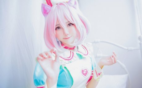 Sally Dorasnow photo 115