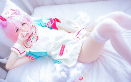 Sally Dorasnow photo 119