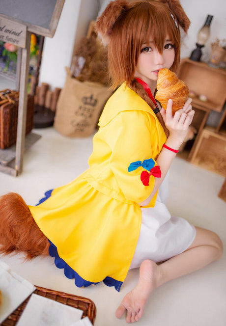 Sally Dorasnow photo 138