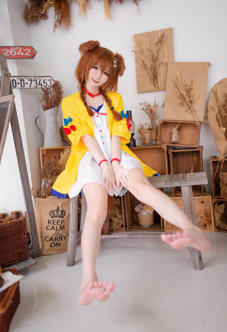 Sally Dorasnow photo 143