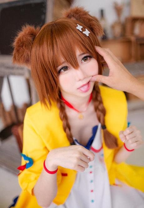 Sally Dorasnow photo 149