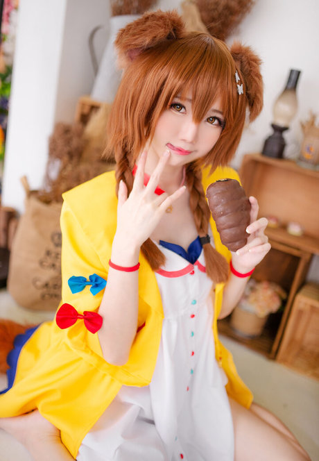 Sally Dorasnow photo 157