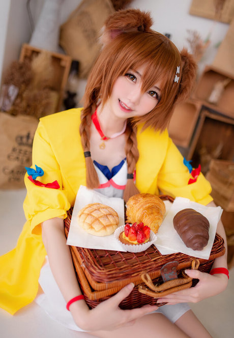 Sally Dorasnow photo 162