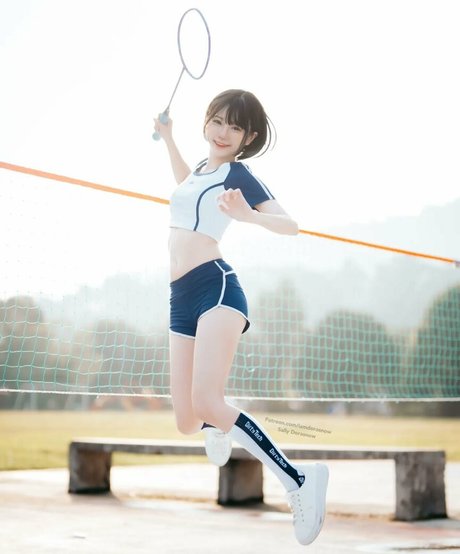 Sally Dorasnow photo 170