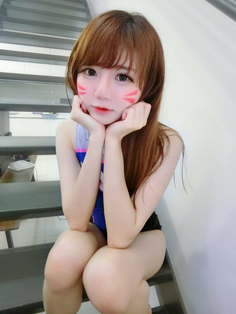 Sally Dorasnow photo 267