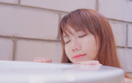 Sally Dorasnow photo 271