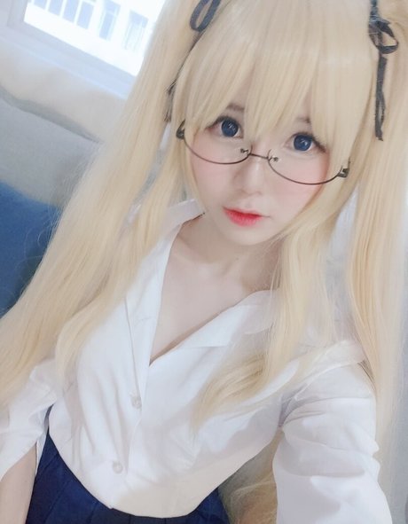 Sally Dorasnow photo 293