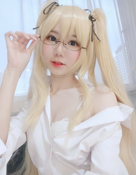 Sally Dorasnow photo 294