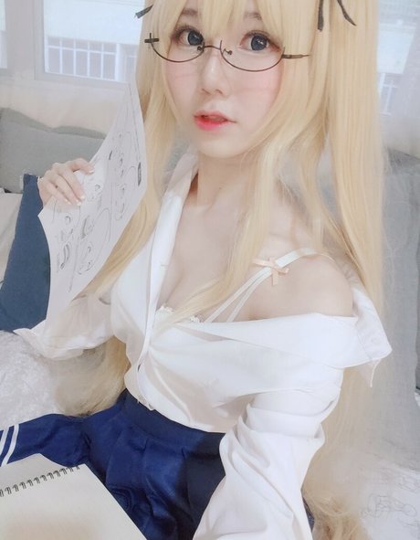 Sally Dorasnow photo 295