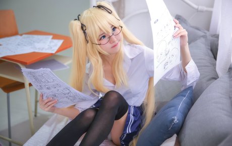 Sally Dorasnow photo 304