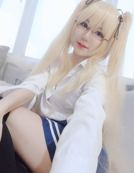 Sally Dorasnow photo 307