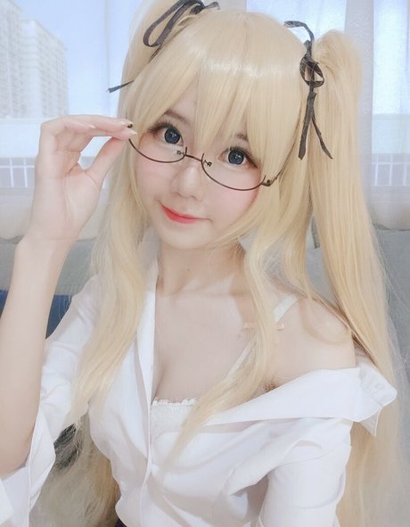 Sally Dorasnow photo 310