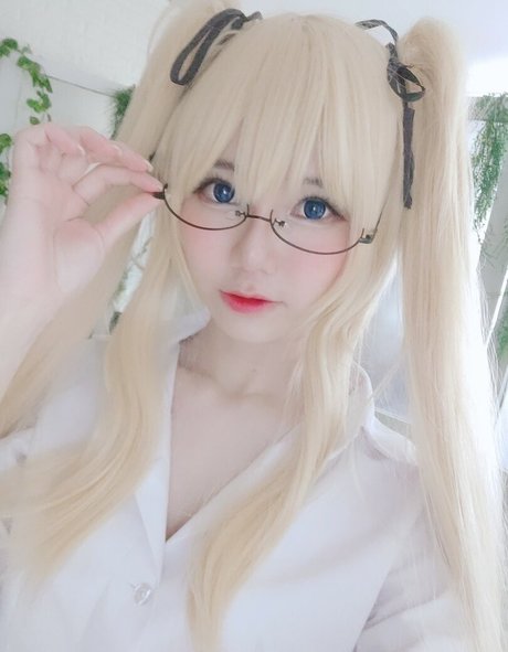 Sally Dorasnow photo 315