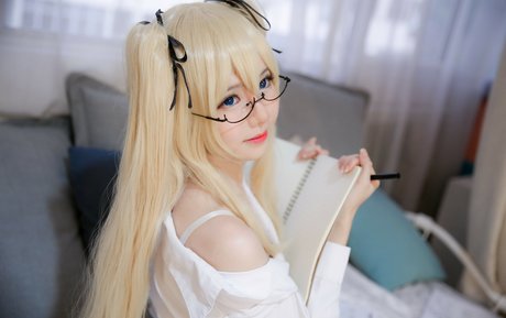 Sally Dorasnow photo 328