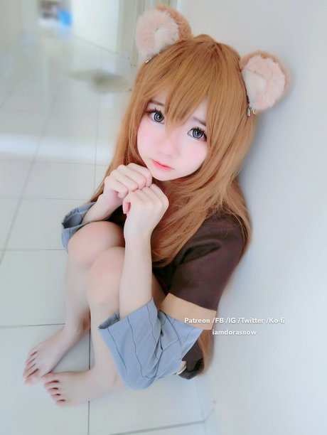 Sally Dorasnow photo 332