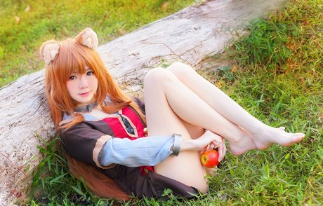 Sally Dorasnow photo 337