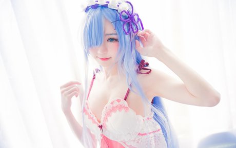 Sally Dorasnow photo 354