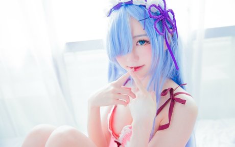 Sally Dorasnow photo 359