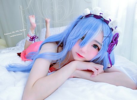 Sally Dorasnow photo 362