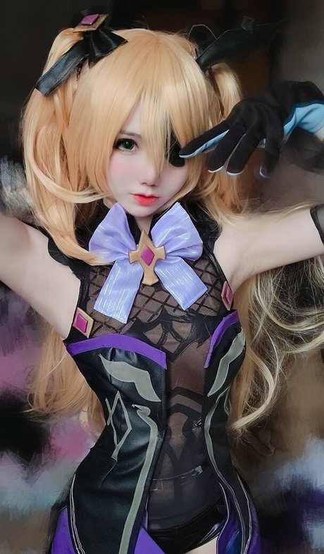 Sally Dorasnow photo 368