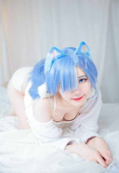 Sally Dorasnow photo 424