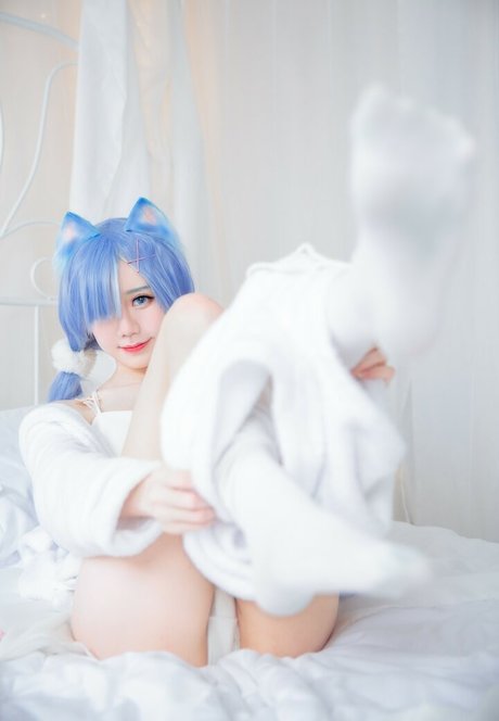 Sally Dorasnow photo 425