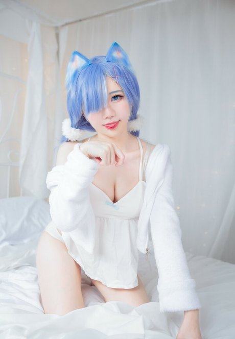 Sally Dorasnow photo 438