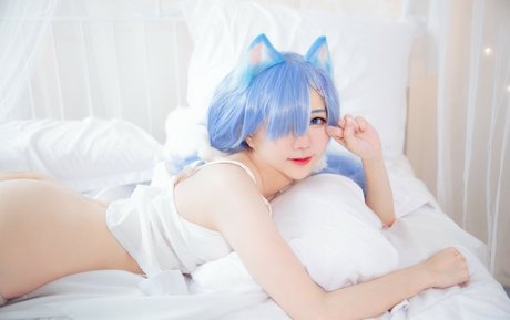 Sally Dorasnow photo 454