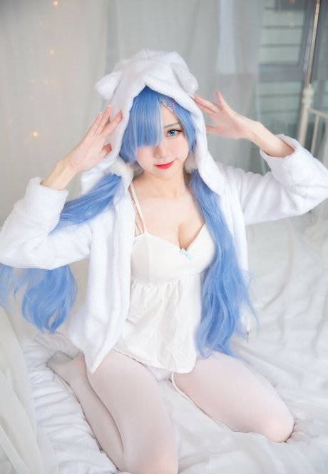 Sally Dorasnow photo 458