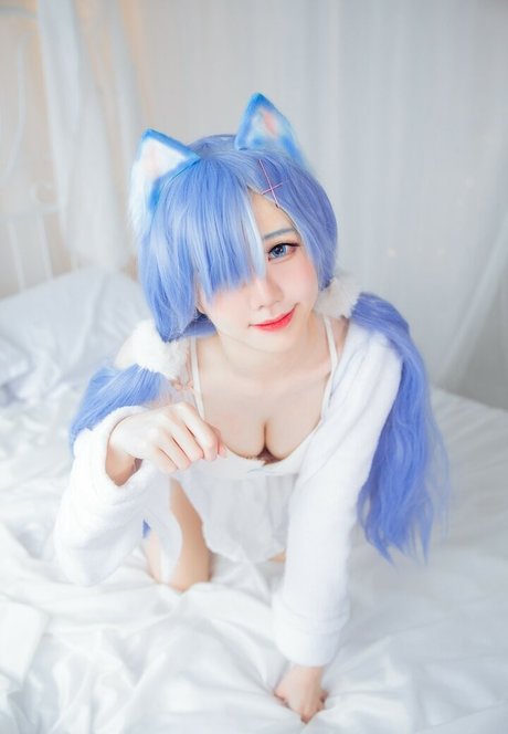 Sally Dorasnow photo 461