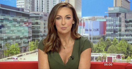 Sally Nugent photo 17