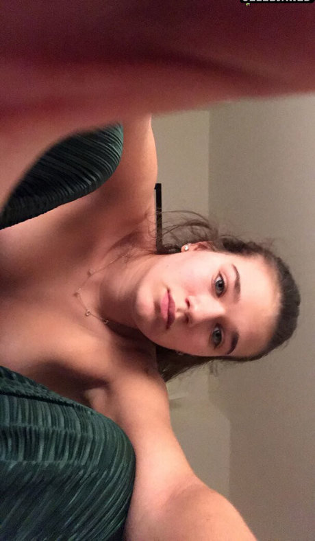 Samantha Lipstein photo 25