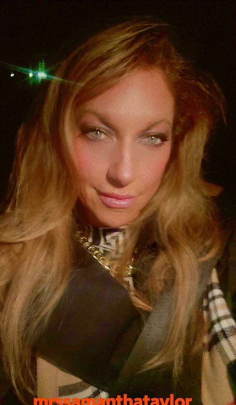 Samantha Taylor photo 14