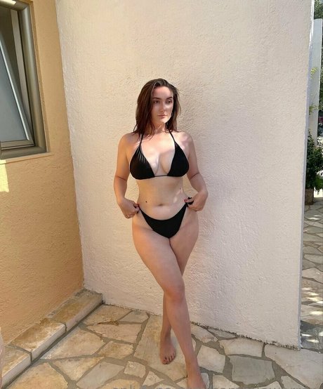 Samantha Warren photo 21